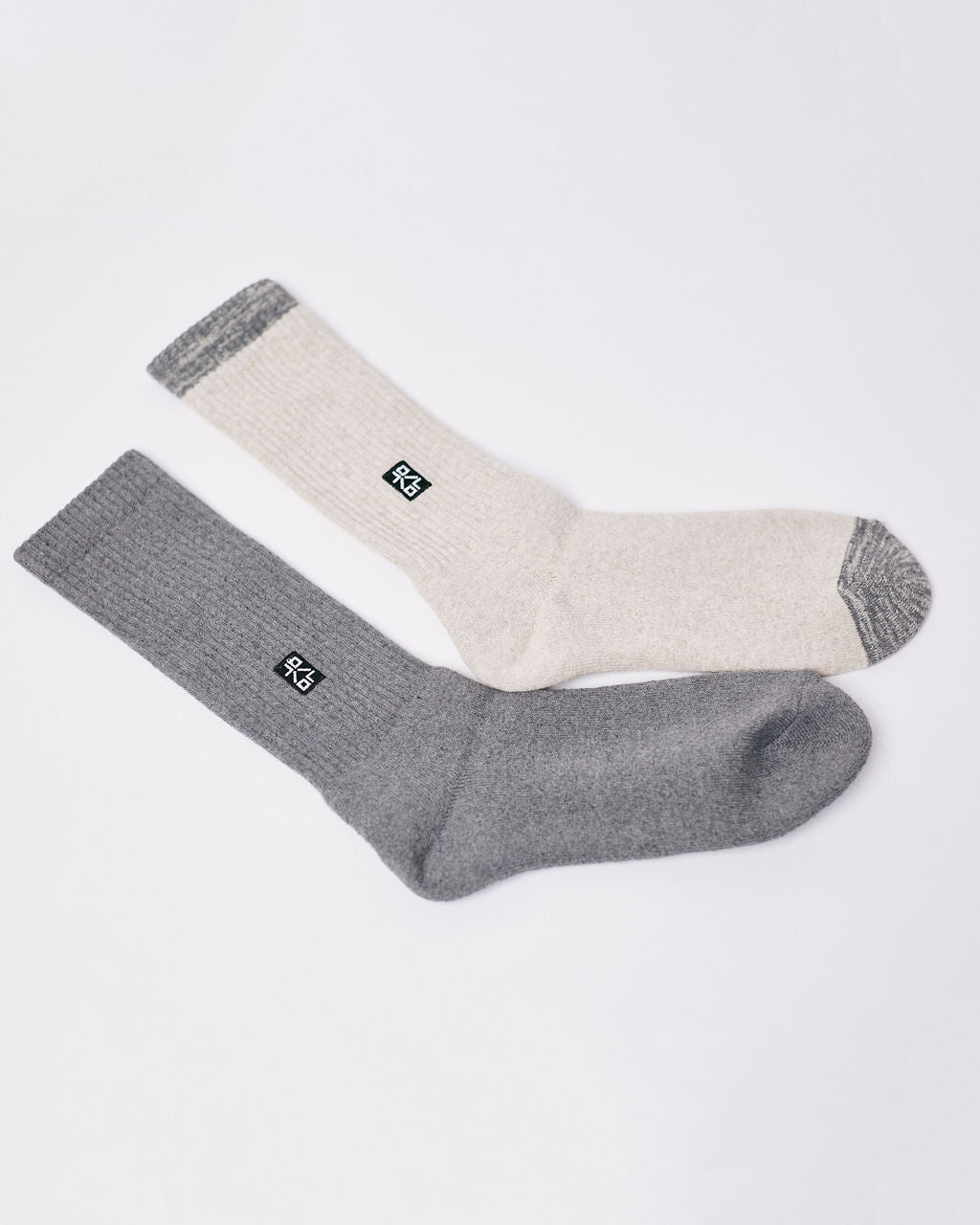 O/L X ARVIN GOODS - Made in Japan Socks - Lino